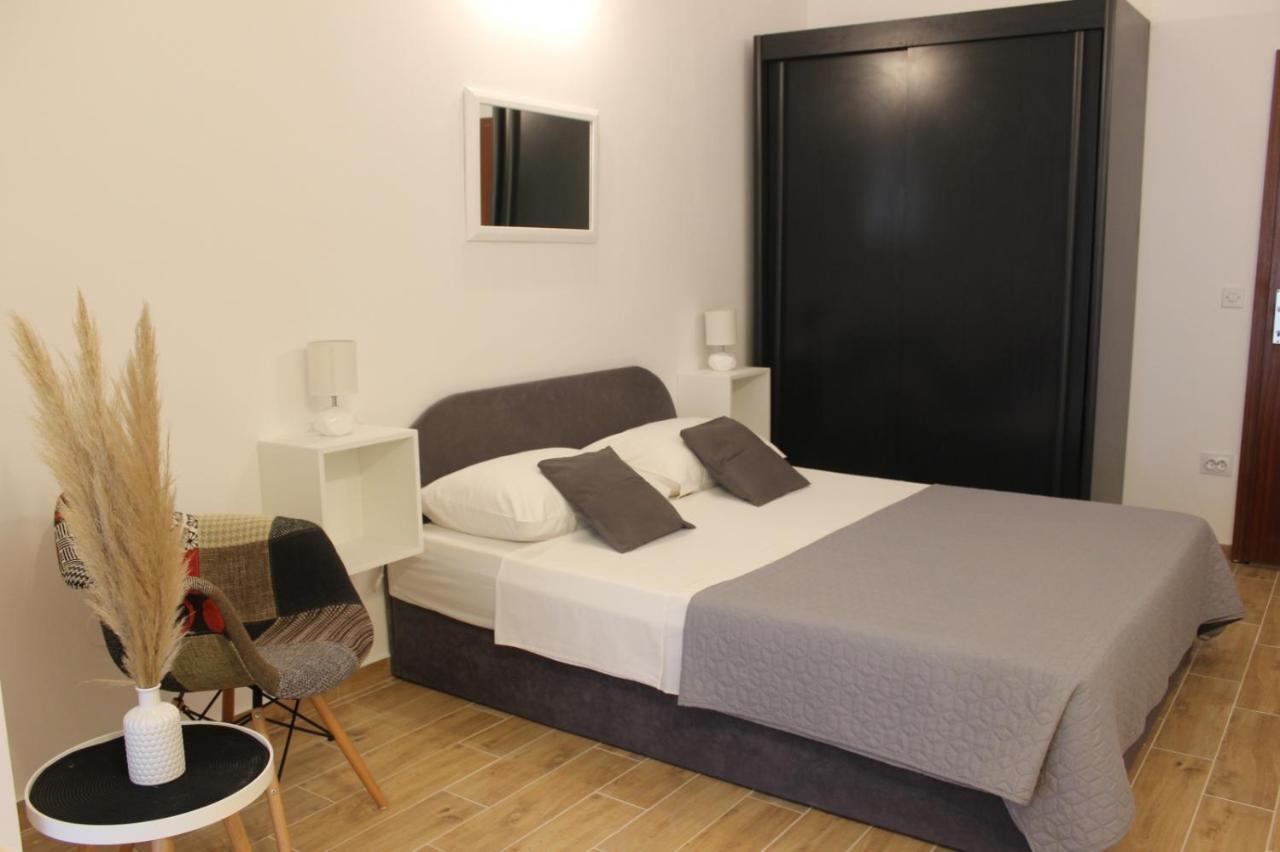 In Stinjan With Balcony, Air Conditioning, Wifi 5018-2